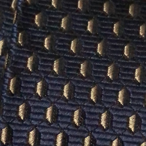Dockers Navy Silk Tie-EUC - Picture 4 of 9